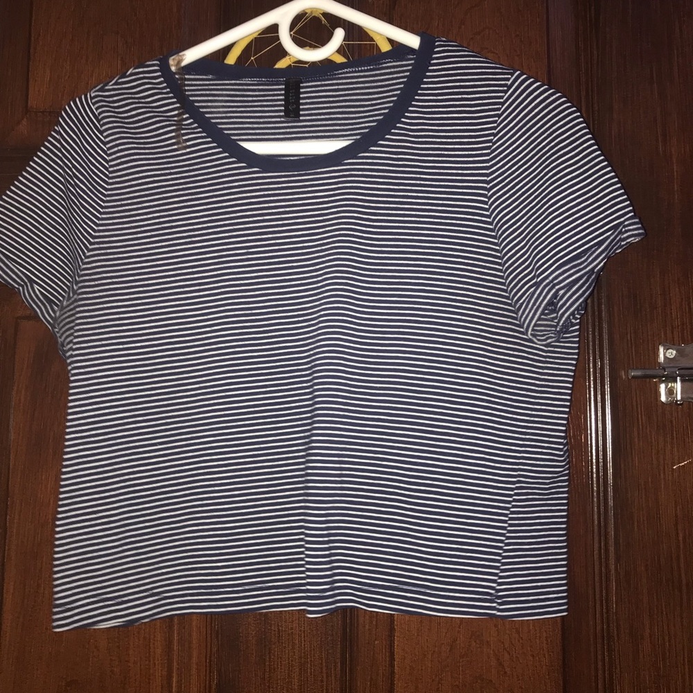 4 different crop tops